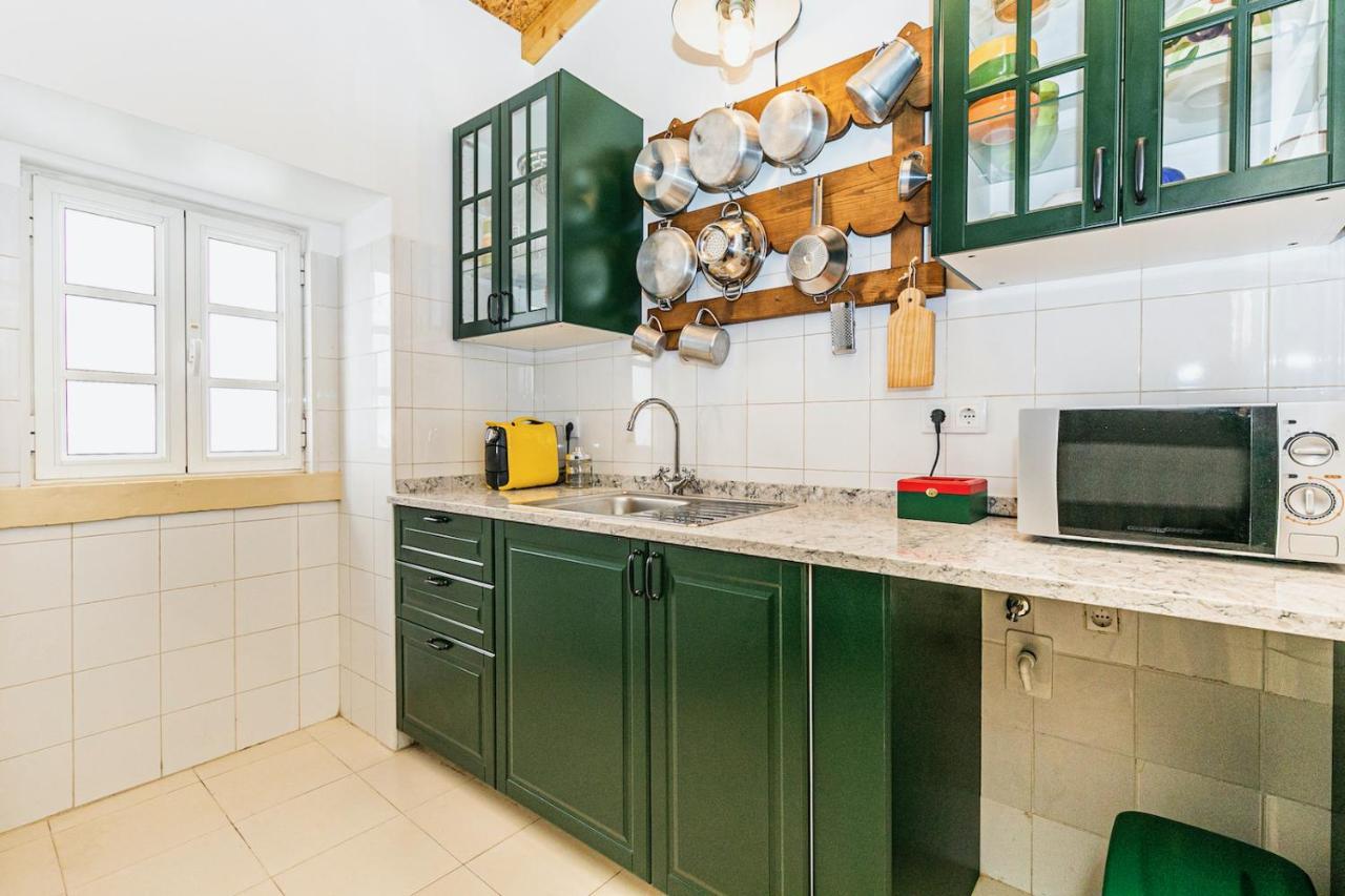 Moderno Apartamento Em Bairro Tipico Lisboeta Lisbon Exterior photo